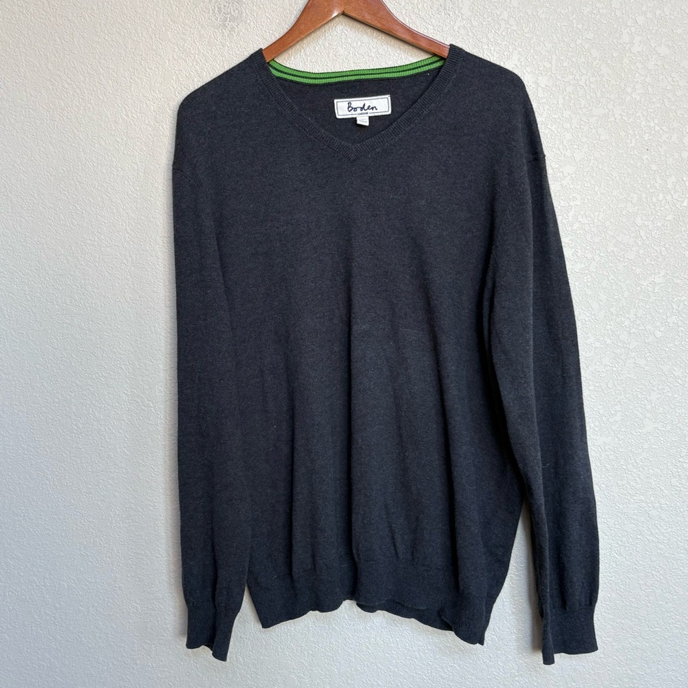 Boden Mens Charcoal Gray V-Neck Cotton Wool Sweater XL‎ Green Trim